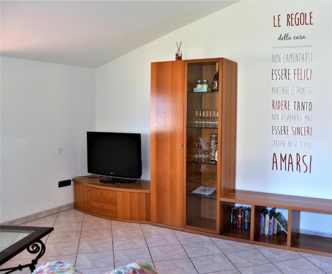 A. F.Antastic V.Iew Villa Costa Volpino Dış mekan fotoğraf