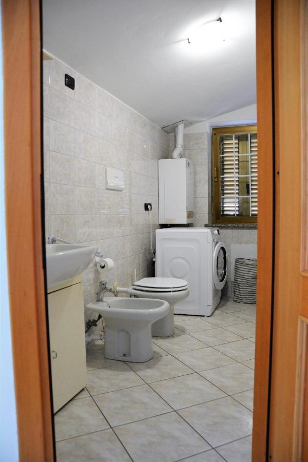 A. F.Antastic V.Iew Villa Costa Volpino Dış mekan fotoğraf